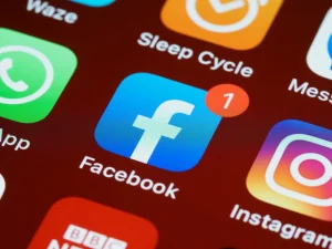 Poradnik: Jak usunąć konto Facebook