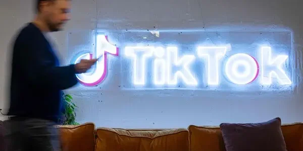 TikTok Video Downloader: Jak pobierać filmy z TikToka na swoje urządzenie