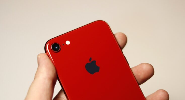 Zalety iPhone 8 – starszy model świetnej jakości