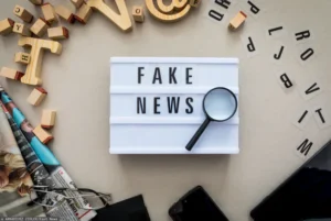 Dezinformacja i fake newsy: Jak rozpoznawać fałszywe informacje