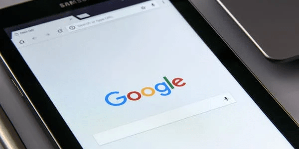 Najnowsze Aktualizacje Algorytmu Google: Co Specjaliści SEO Muszą Wiedzieć
