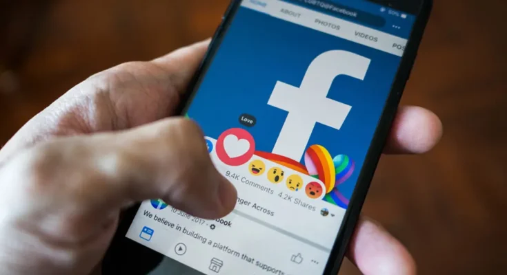Facebook bez logowania. Jak przeglądać facebooka bez rejestracji?