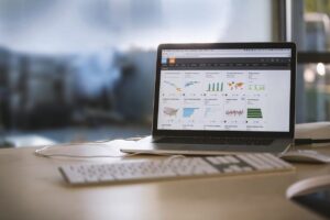 Analiza Biblioteki Gier Dostępnych w Usłudze Chmury Obliczeniowej