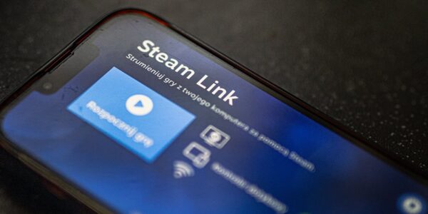 Jak Steam Remote Play umożliwia strumieniowanie gier z jednego komputera na inne urządzenia, takie jak smartfony, tablety i telewizory