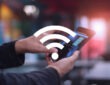 Jak bezpiecznie korzystać z publicznych sieci Wi-Fi? Uniknij ataku hakera
