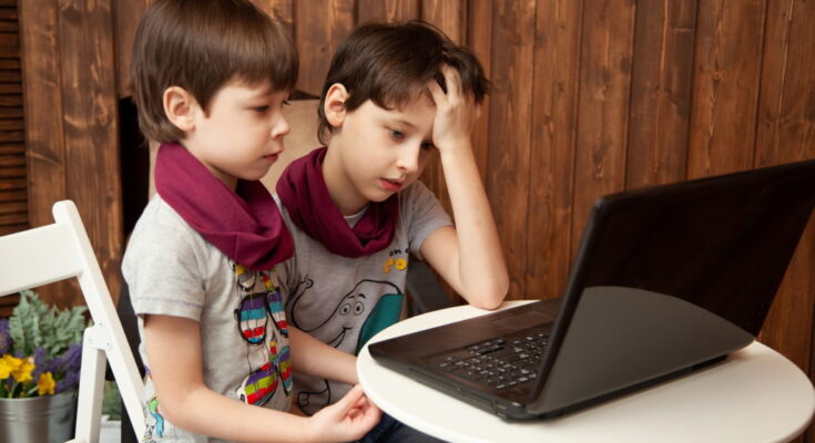 Jak chronić dzieci przed oszustwami, nękaniem i nieodpowiednimi treściami w grach online?