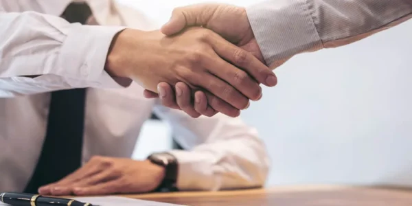 Omówienie procesu ubiegania się o kredyt hipoteczny: od wyboru oferty po podpisanie umowy