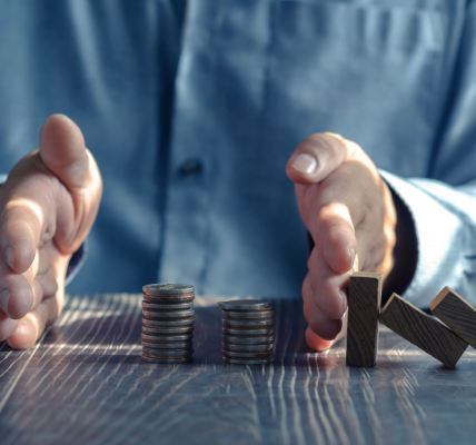 Porady dotyczące monitorowania swojej historii kredytowej i naprawiania ewentualnych błędów