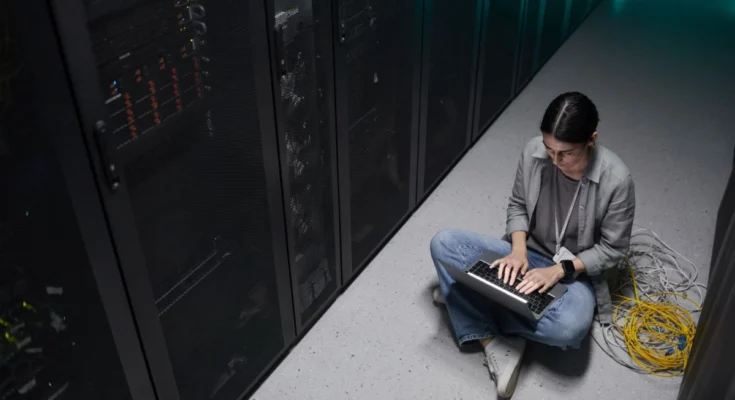 Porady dotyczące optymalizacji wydajności Hyper-V i zarządzania zasobami wirtualnymi w Windows Server