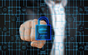 Porady dotyczące wdrażania polityk bezpieczeństwa, przeprowadzania audytów bezpieczeństwa i szkolenia pracowników w zakresie cyberbezpieczeństwa