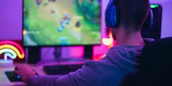 Ulepszony Tryb Gry w Windows 12 – Jak Microsoft Optymalizuje Wydajność Gier?