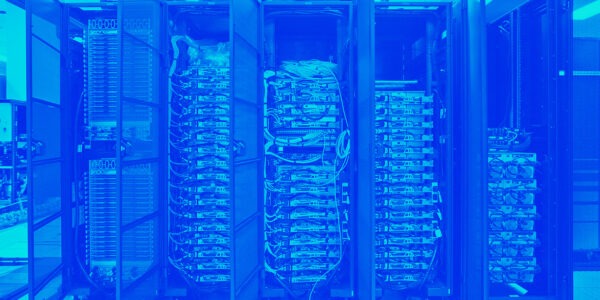 Wirtualizacja z Hyper-V w Windows Server: Kompleksowy przewodnik