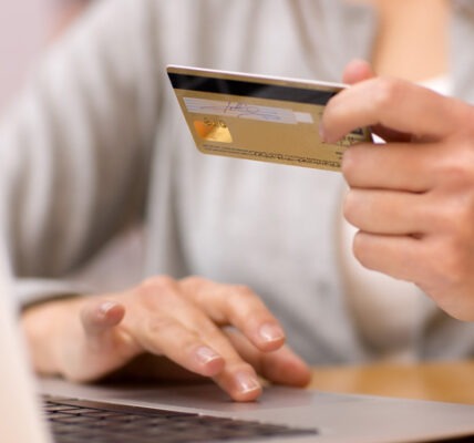 Zdolność kredytowa: Jak ją obliczyć, co na nią wpływa i jak ją poprawić?