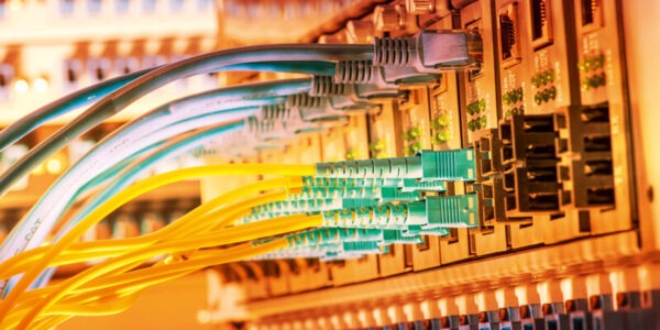 Jak działa i jak wykorzystać wirtualne sieci lokalne (VLAN)?