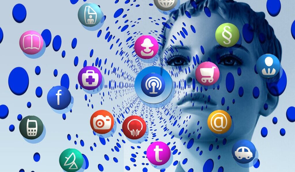 Jak współpracować z influencerami, aby skutecznie promować produkty i usługi w social media