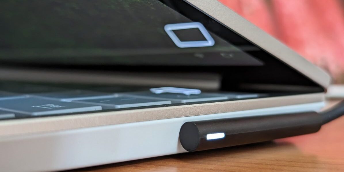 Monitorowanie zużycia energii przez aplikacje w Windows 11: Jak zarządzać energią systemu?