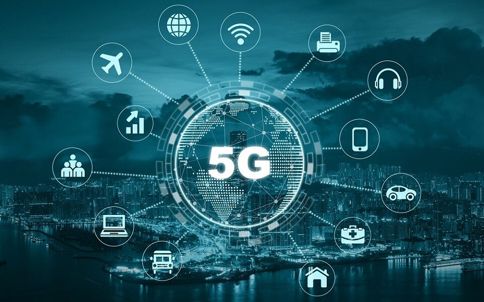Sieci 5G: jakie korzyści przynosi nowa technologia?