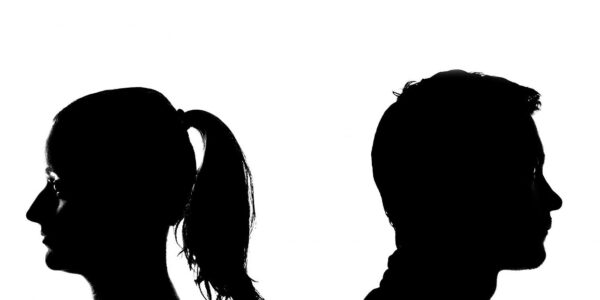 Rozwód: Jak Przekształcić Trudne Doświadczenie w Nowy Początek