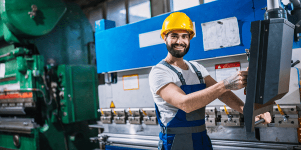 Cyfrowa Produkcja Bez Tajemnic: Jak system MES zmienia oblicze przemysłu