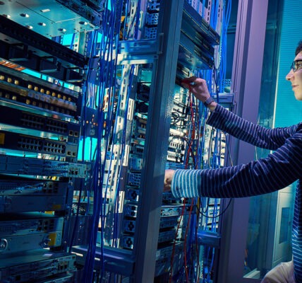 Integracja RIP z innymi protokołami routingu: Redystrybucja tras