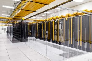 Jak bezpiecznie udostępniać zaszyfrowane pliki EFS innym użytkownikom Windows 12?