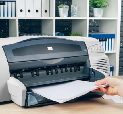 Konfiguracja drukarki i skanera w Windows 12: jak uniknąć problemów?