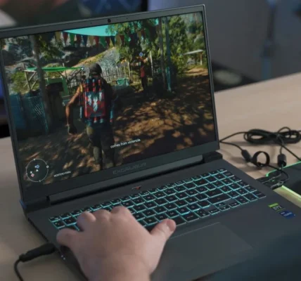 Monitorowanie FPS i innych wskaźników wydajności w grach na Windows 11