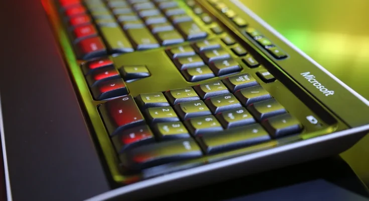 Problemy z myszą i klawiaturą w grach na Windows 12: Opóźnienia, brak reakcji