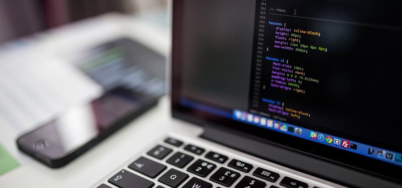 Przykłady ataków na popularne systemy kontroli wersji (Git, SVN) – Jak hakerzy wykorzystują luki w systemach zarządzania kodem