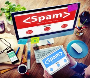 Wykorzystanie Luk w Aplikacjach Internetowych do Wysyłania Spamu