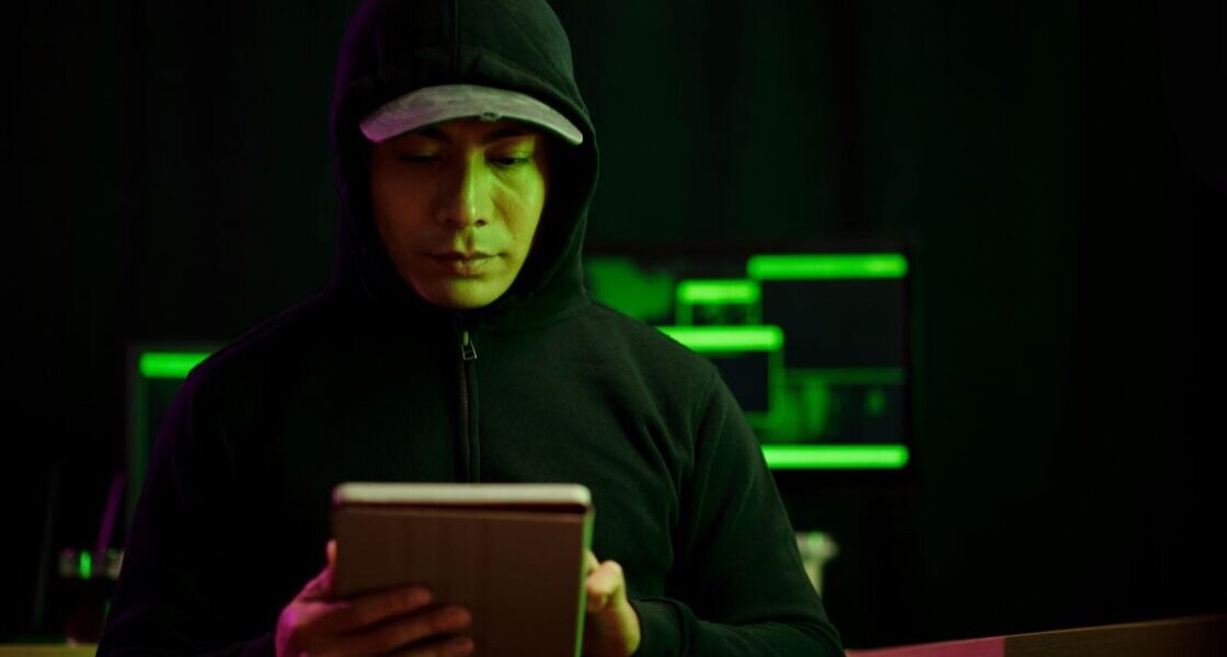 Wykorzystanie narzędzi do łamania haseł: Hashcat i John the Ripper w akcji