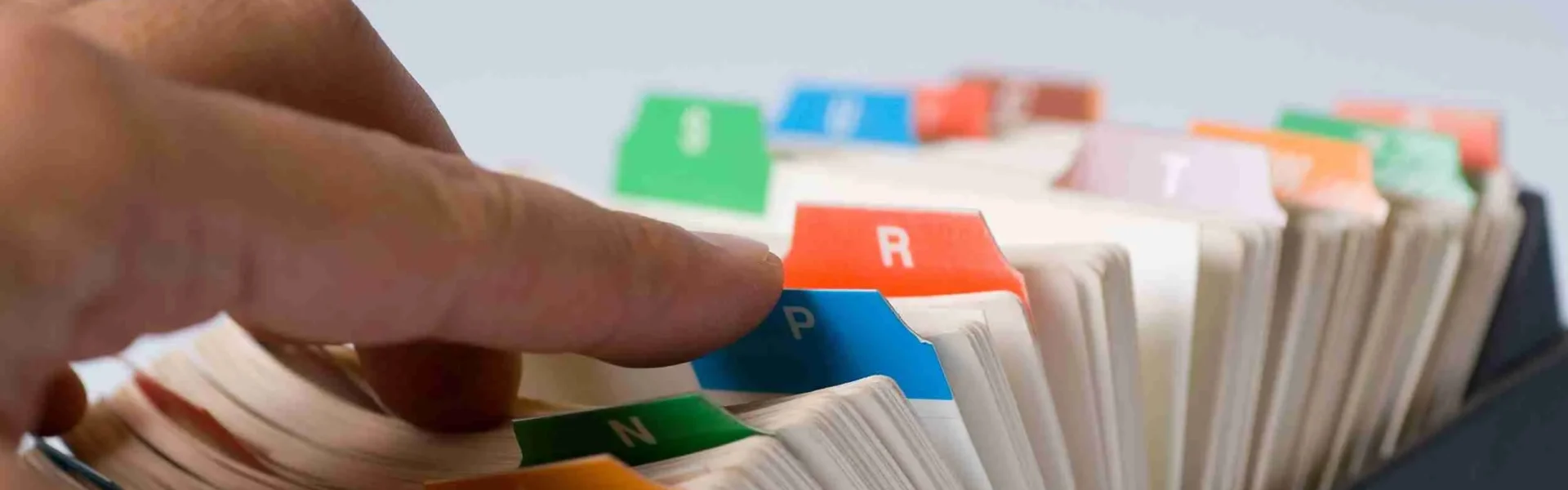 Zaawansowane zarządzanie kontami użytkowników w Active Directory: atrybuty i uprawnienia