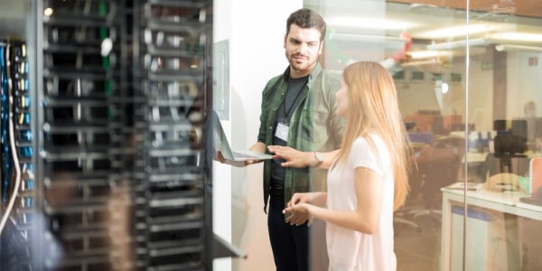 Budowa serwerowni – kiedy warto?