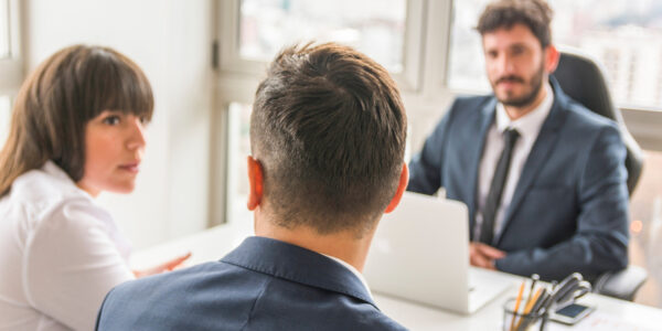 Jak wybrać prawnika rozwodowego, który naprawdę pomoże?