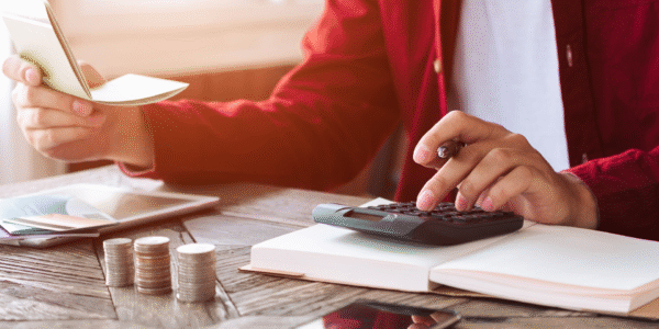 Czy warto skorzystać z doradcy kredytowego? Oto co musisz wiedzieć