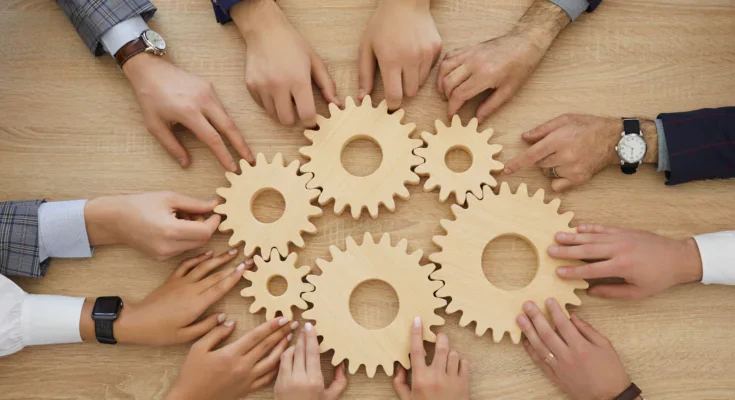 Ataki na cron i scheduled tasks jako wektor eskalacji uprawnień