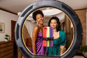 Autentyczność przede Wszystkim: Jak tworzyć artykuły sponsorowane, które rezonują z odbiorcami i nie wyglądają na reklamę