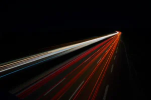 Jak skonfigurować SR-IOV (Single Root I/O Virtualization)?