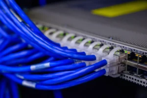 Migracja z IPv4 na IPv6: Techniki przejściowe w Linuksie