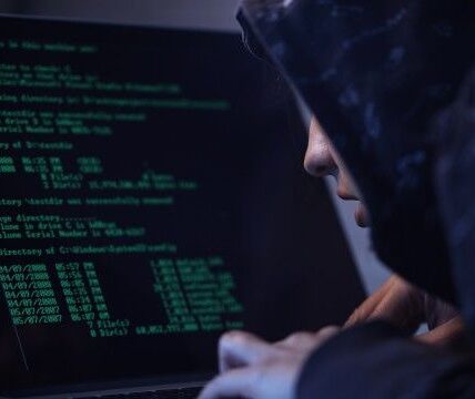 Negocjacje z cyberprzestępcami w przypadku ataku ransomware: ryzyka i potencjalne korzyści (ostrzeżenie!)