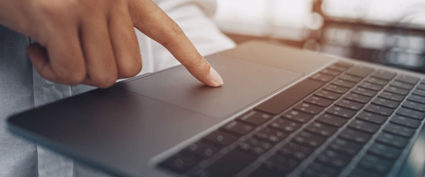 Nie działa touchpad Windows 11 – Kompletny poradnik krok po kroku