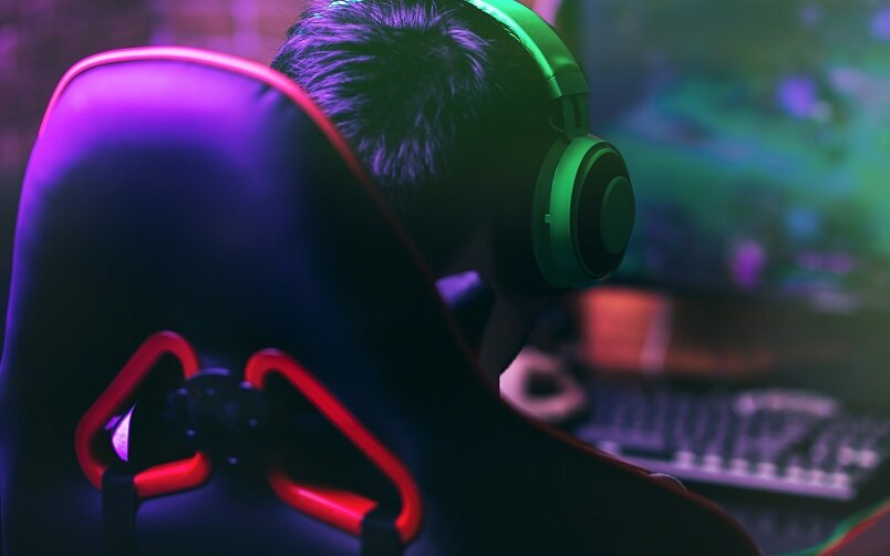 Optymalizacja dźwięku w grach: Poradnik dla audiofilów i profesjonalnych graczy