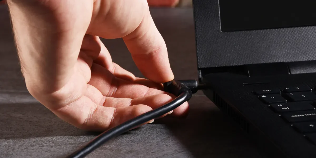 Optymalizacja zużycia baterii w laptopach z Windows 11: Maksymalizuj czas pracy