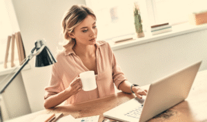 User-Generated Content i Artykuły Sponsorowane: Jak zachęcać użytkowników do tworzenia treści wokół Twojej marki