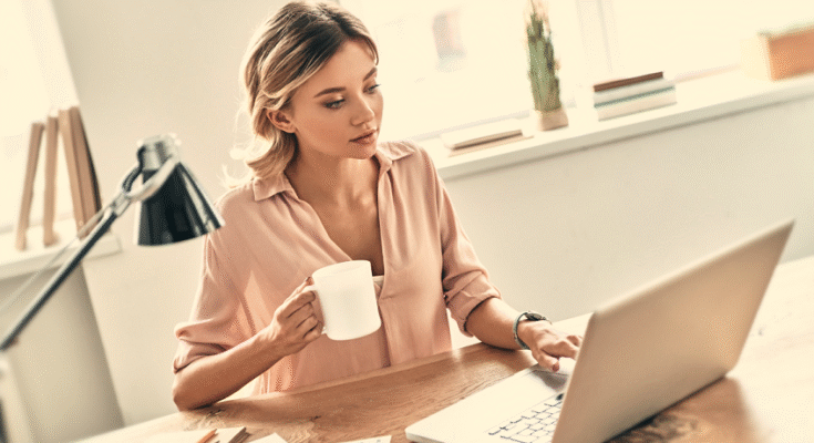 User-Generated Content i Artykuły Sponsorowane: Jak zachęcać użytkowników do tworzenia treści wokół Twojej marki