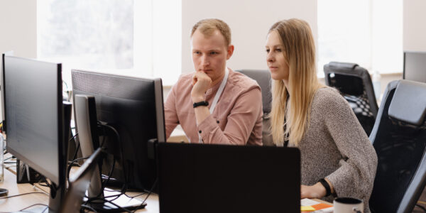 Wsparcie IT dla firm e-commerce – najczęstsze problemy i jak je rozwiązać