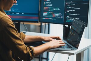 Zever.pl – profesjonalna obsługa IT dla firm w Gdańsku