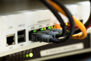 Jak wybrać profesjonalny router LTE: poradnik dla użytkowników