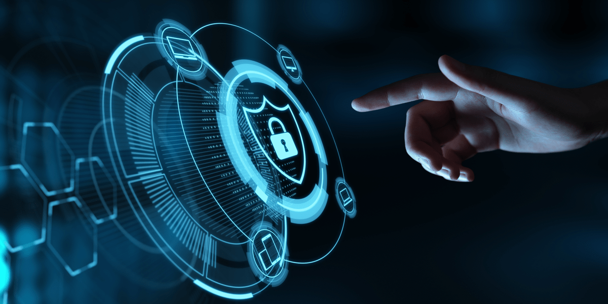 Cyberbezpieczeństwo a prawa człowieka: Gdzie kończy się ochrona, a zaczyna inwigilacja?