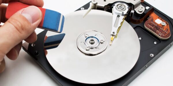 Formatowanie to nie koniec świata: Profesjonalne metody odzyskiwania danych z sformatowanych dysków